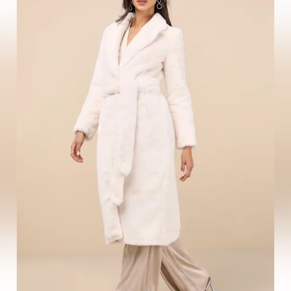 Lulu's Elegant White Women's Winter Coat